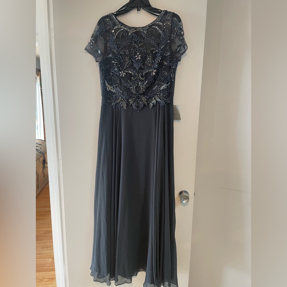 Xscape Beaded Short Sleeve Gown in Charcoal at Nordstrom, Size 12